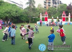 公辦園難進(jìn)，家長普遍擔(dān)心上不起幼兒園