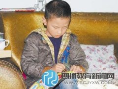 西昌7歲畫童 把食品安全放進畫里