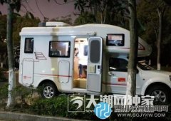 父母因兒子中考 將房車停校門陪讀